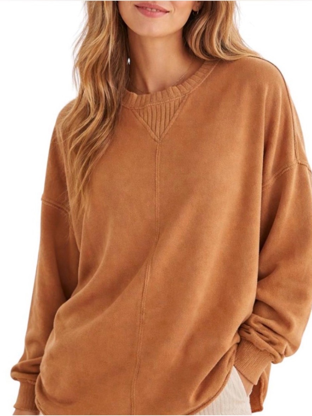 BKE Camel Crewneck Sweatshirt - Warm Tan oversize and slouchy